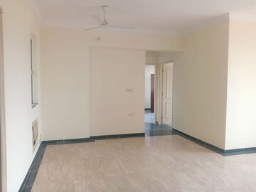 Room in 2 BHK Apartment at Hiranandani Avalon, Powai – for Rent
