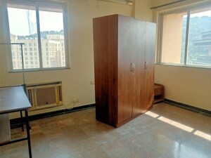 Room in 2 BHK Apartment at Hiranandani Avalon, Powai – for Rent