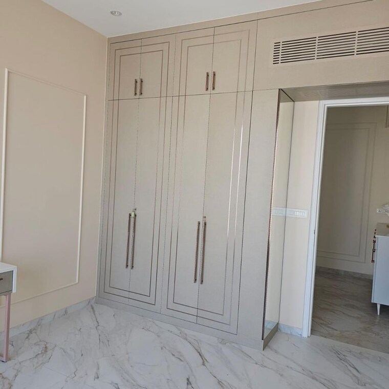 undefined, lodha-the-park 3 Bedroom 1590 Sq.Ft. Apartment In Century Mills Mumbai 9791396