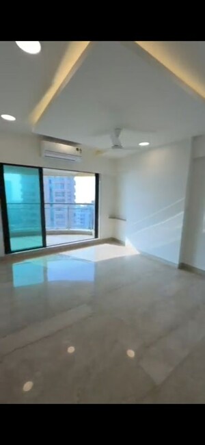 Bedroom in 3 BHK Apartment at Bandra West – for Rent