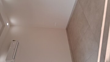 Furnished Amenities in 3 BHK Apartment at Sector 82 – for Sale