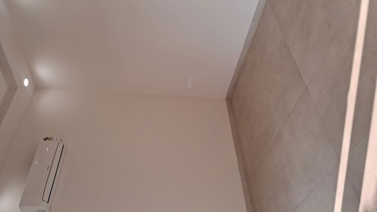 undefined, sector 82 3 Bedroom 1900 Sq.Ft. Apartment In Sector 82 Faridabad 9791477