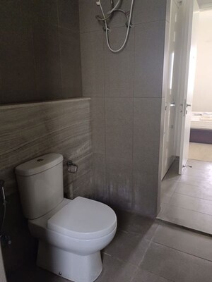 Bathroom in 2 BHK Apartment at Ireo Skyon, Sector 60 – for Rent
