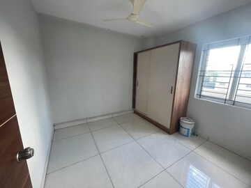 Room in 1 BHK Builder Floor at Aecs Layout – for Rent