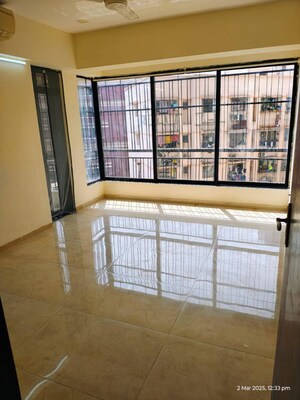 Room in 2 BHK Apartment at Satellite Royale, Goregaon East – for Rent