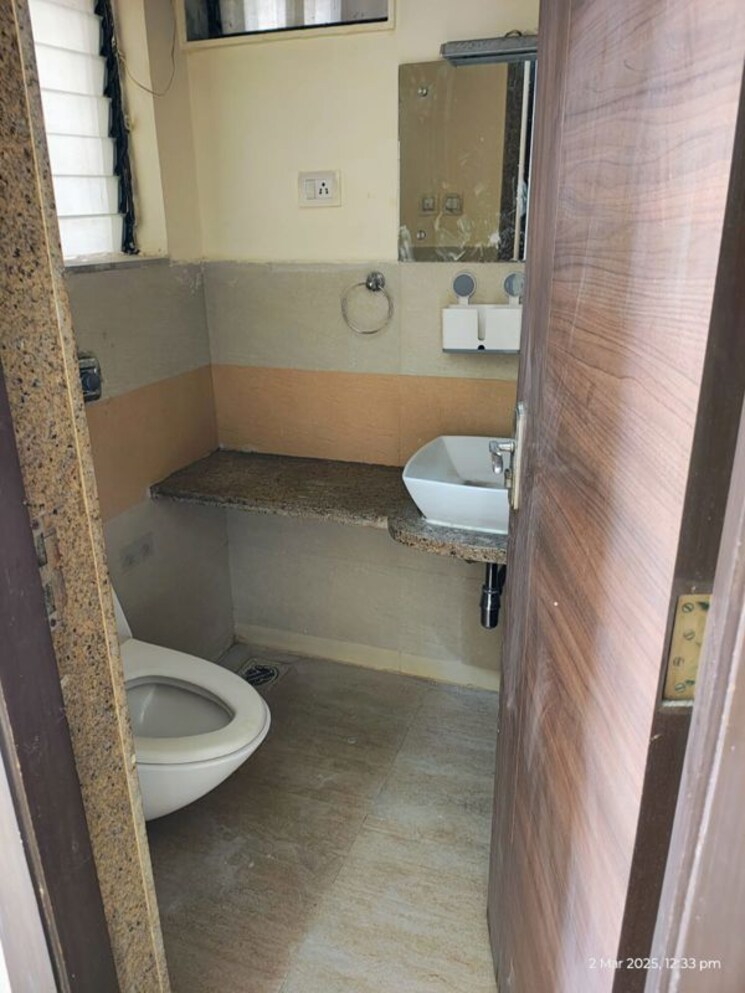 Bathroom, satellite-royale 2 Bedroom 1000 Sq.Ft. Apartment In Goregaon East Mumbai 9791467