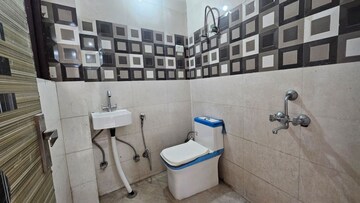 Team Area in 2 BHK Builder Floor at Saket – for Sale