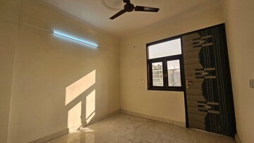 Room in 2 BHK Builder Floor at Saket – for Sale
