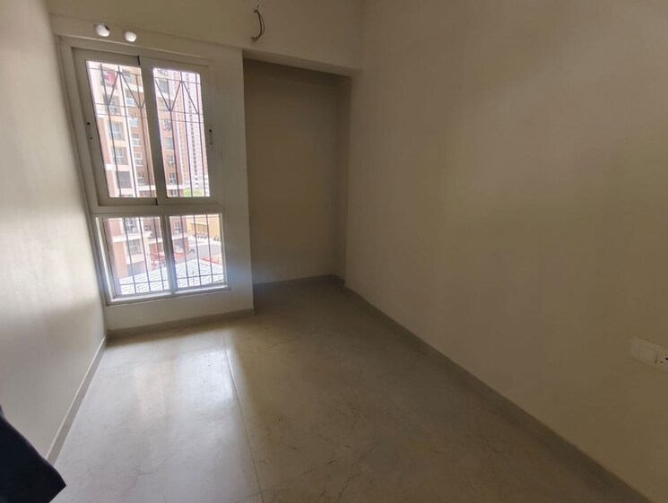 Room, dosti-west-county-phase-4-dosti-pine 2 Bedroom 640 Sq.Ft. Apartment In Balkum Pada Thane 9791667
