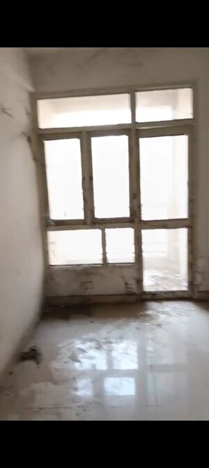 Room in 2 BHK Apartment at Dreamland Golf View City, Chipiyana Buzurg – for Sale