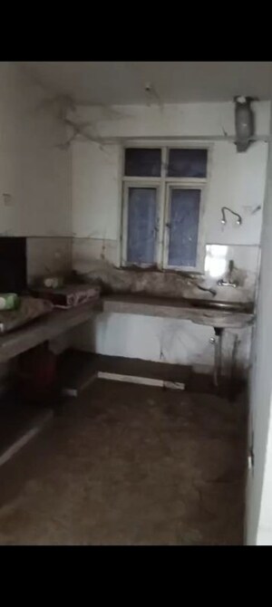 Kitchen in 2 BHK Apartment at Dreamland Golf View City, Chipiyana Buzurg – for Sale