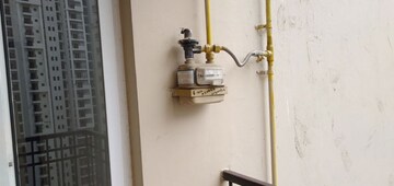 Furnished Amenities in 2 BHK Apartment at Ajnara Le Garden, Sector 16b Greater Noida – for Rent