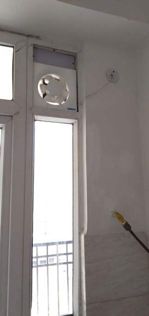 Building Lobby in 2 BHK Apartment at Ajnara Le Garden, Sector 16b Greater Noida – for Rent