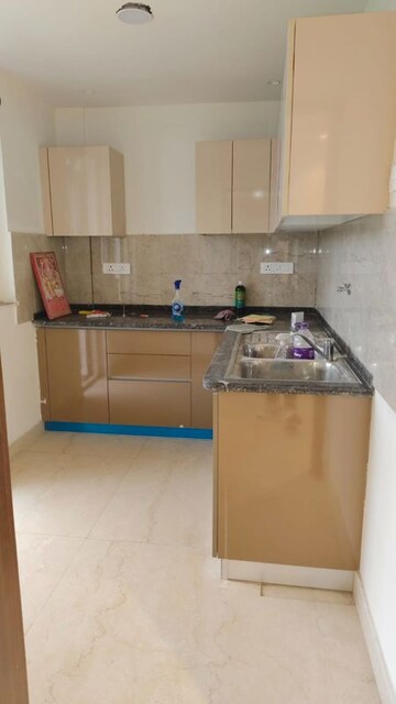 Kitchen in 2.5 BHK Builder Floor at BPTP Astaire Gardens, Sector 70a – for Rent