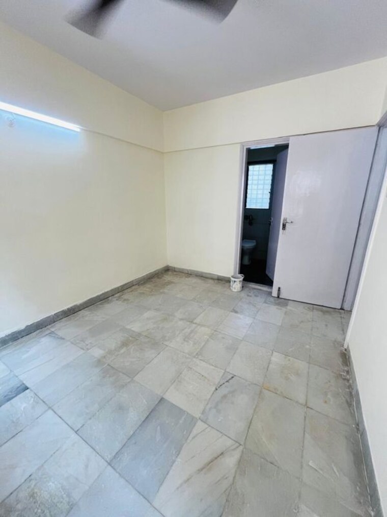 Room, satellite-garden 2 Bedroom 650 Sq.Ft. Apartment In Goregaon East Mumbai 9791657