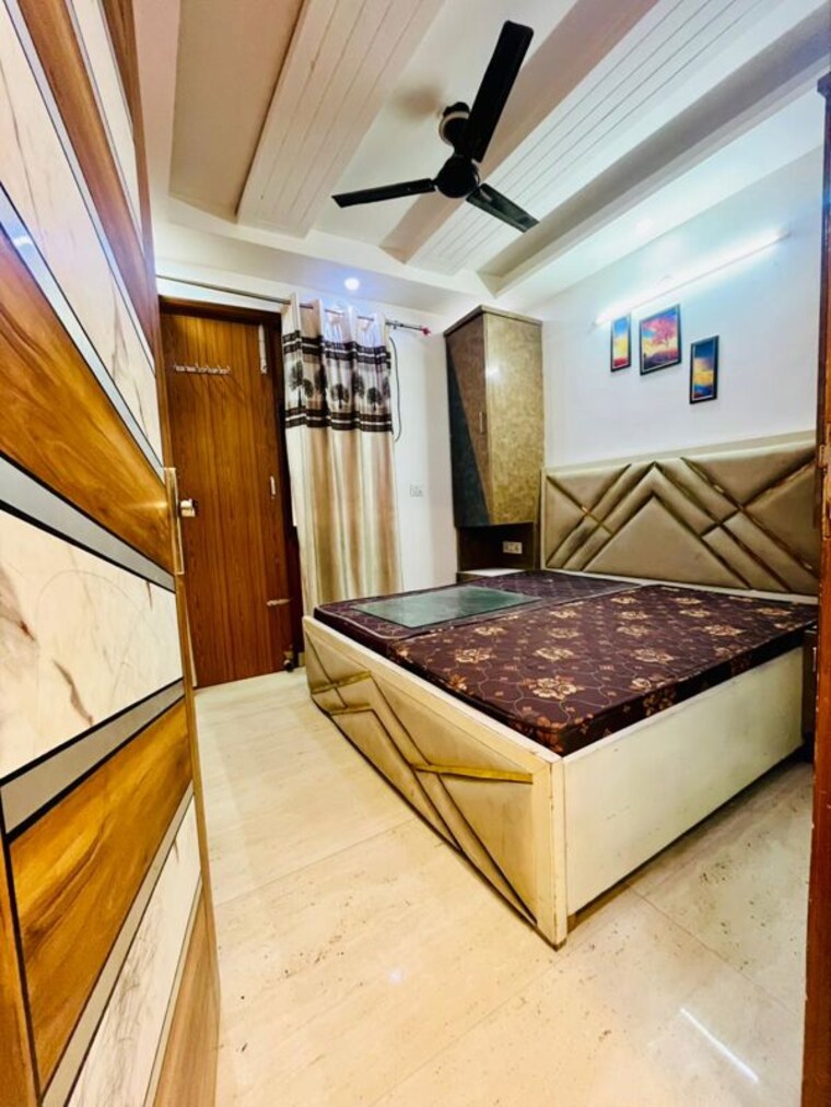 Bedroom, uttam nagar 2 Bedroom 73 Sq.Yd. Builder Floor In Uttam Nagar Delhi 9791703