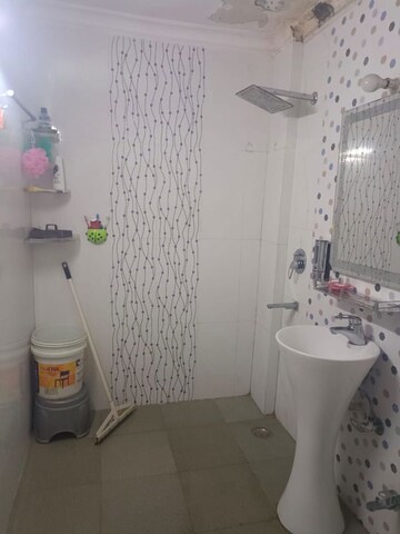 Bathroom in 3 BHK Apartment at DDA Platinum Heights, Sector 18 Dwarka – for Rent