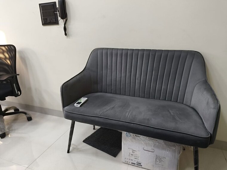 Team Area, one-world Commercial Office Space 400 Sq.Ft. In Malad West Mumbai 9791967