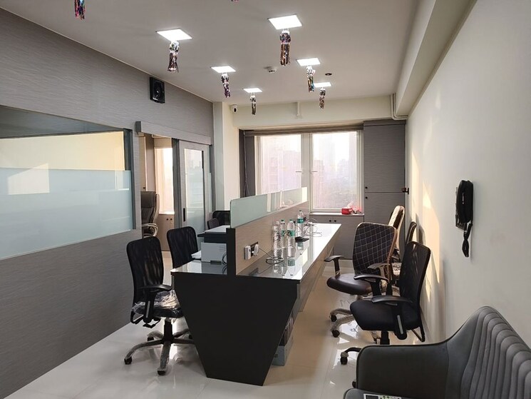Team Area, one-world Commercial Office Space 400 Sq.Ft. In Malad West Mumbai 9791967