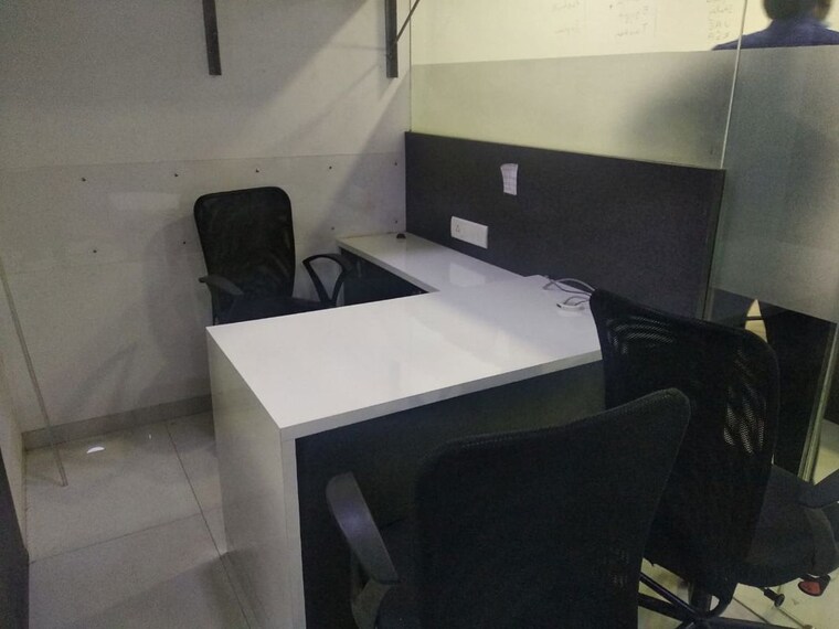 Team Area, k-rahega-palm-springs Commercial Office Space 1200 Sq.Ft. In Malad West Mumbai 9792057