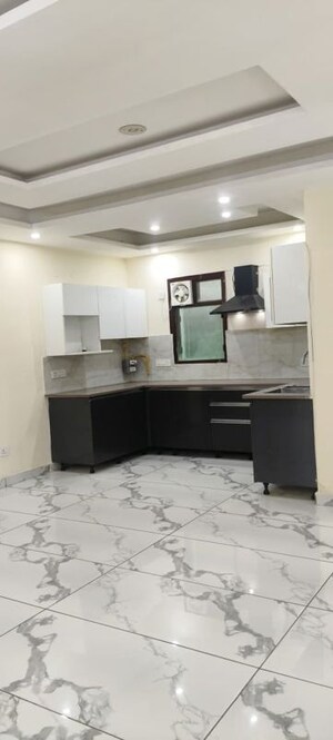 Kitchen in 3 BHK Builder Floor at Surendra Avenue 69, Sector 69 – for Rent