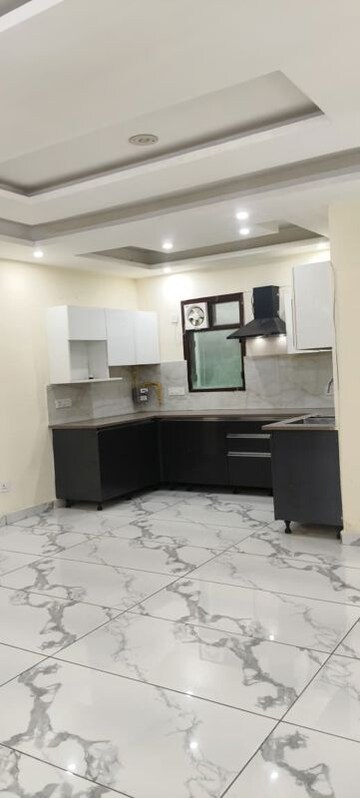 Kitchen in 3 BHK Builder Floor at Surendra Avenue 69, Sector 69 – for Rent