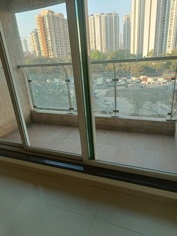 2 BHK Apartment For Rent in Rustomjee Urbania Azziano, Thane West