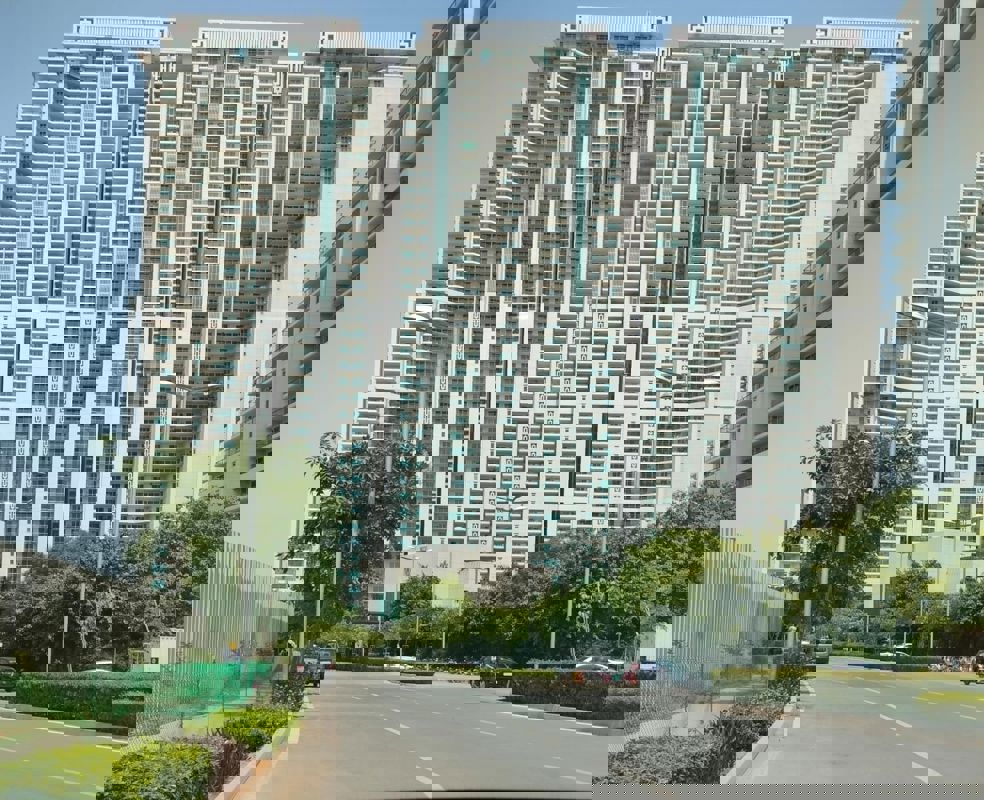 4 BHK + Servant Room 3529 Sq.Ft. Apartment in DLF The Crest