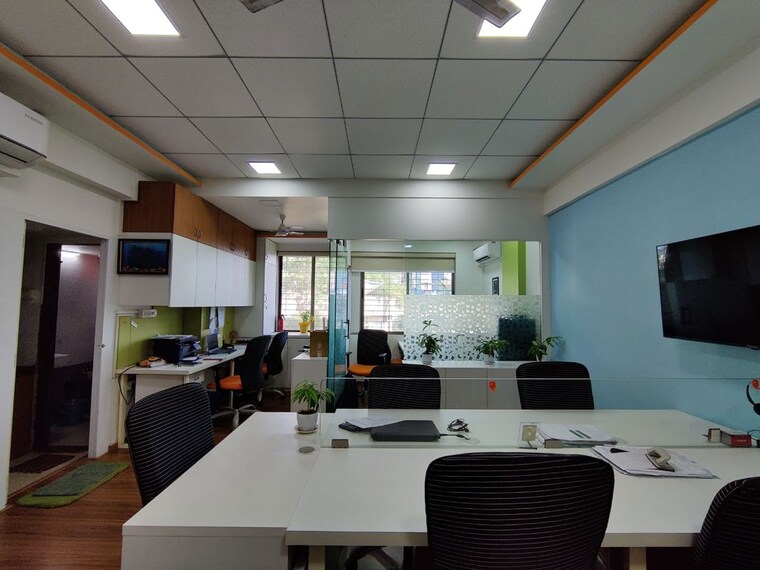 Team Area, knox-plaza Commercial Office Space 400 Sq.Ft. In Malad West Mumbai 9792157