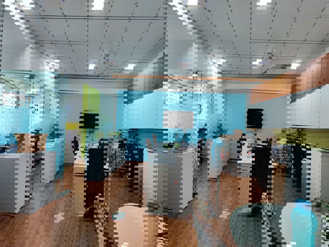 Office Space For Rent in Knox Plaza