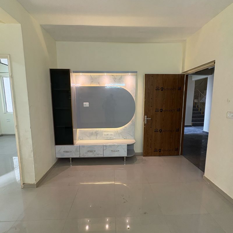 3 BHK Apartment For Rent in Pyramid Altia