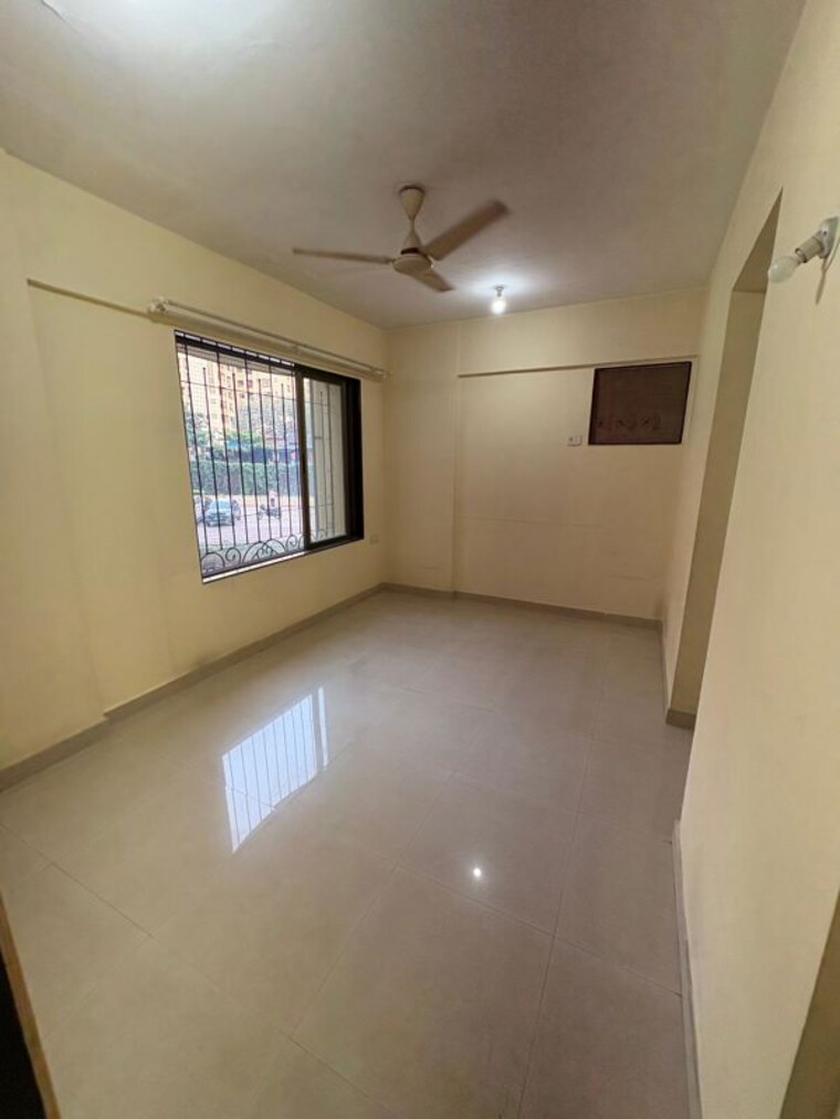 Bedroom, lake-home 2 Bedroom 1000 Sq.Ft. Apartment In Powai Mumbai 9792393