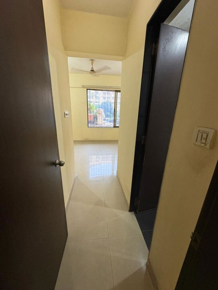 Bedroom, lake-home 2 Bedroom 1000 Sq.Ft. Apartment In Powai Mumbai 9792393