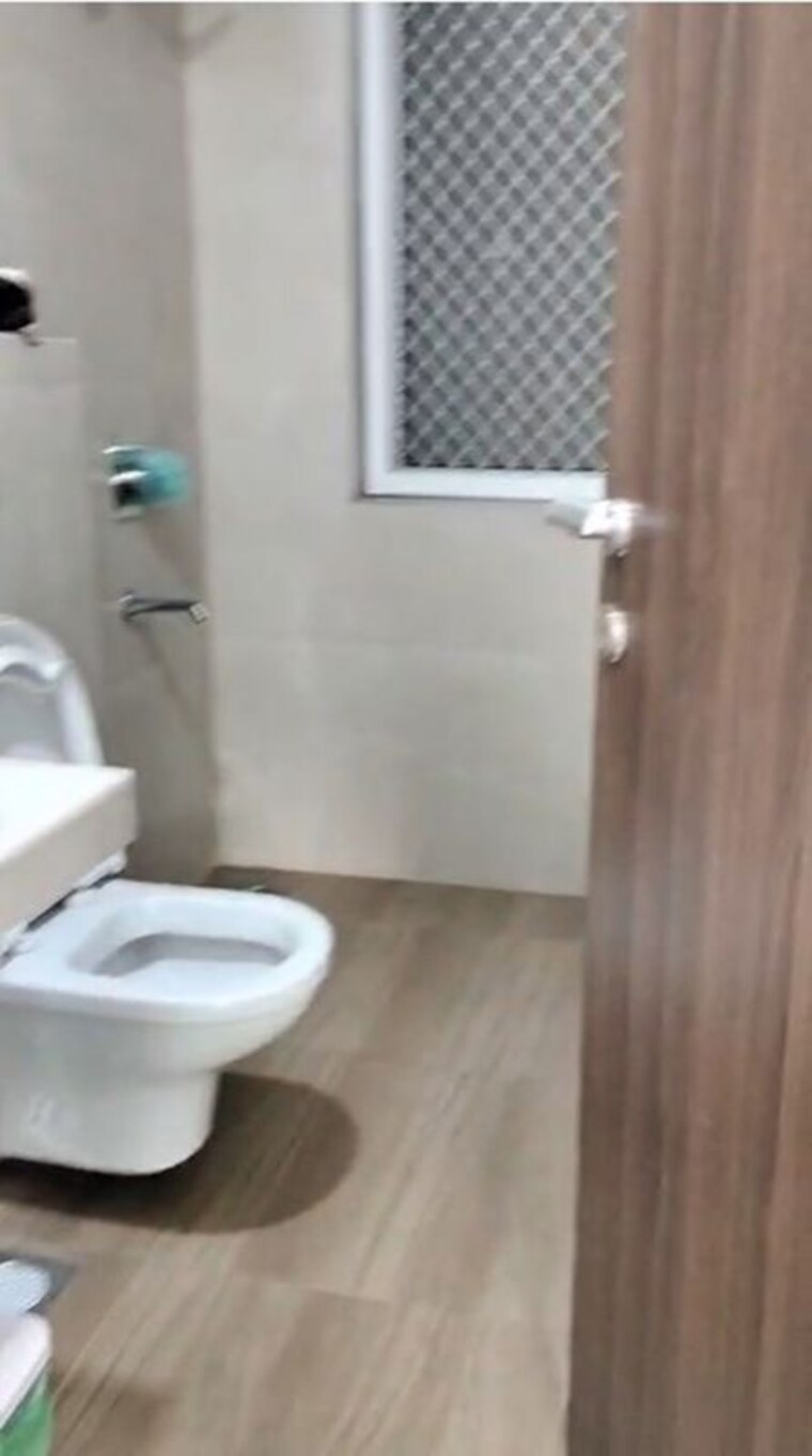 Bathroom, tridhaatu-morya 2 Bedroom 936 Sq.Ft. Apartment In Chembur Mumbai 9792346