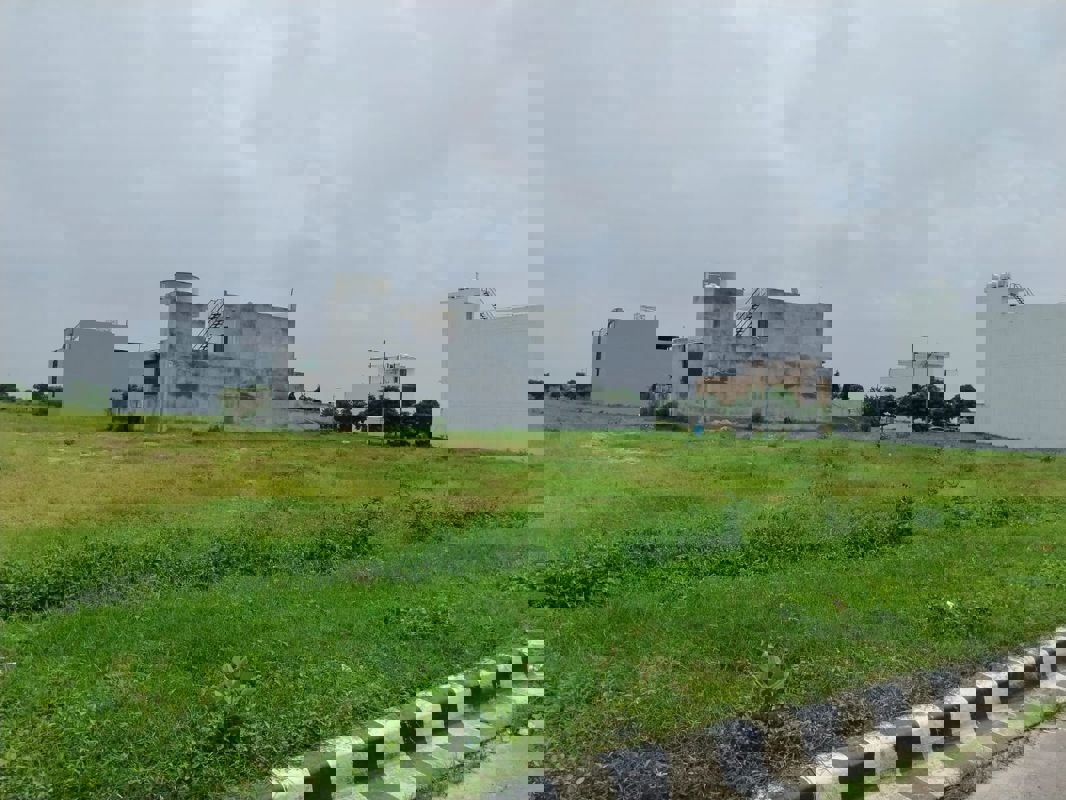 Plot For Sale in Sector 1 Wave City