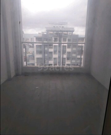 Room in 2 BHK Apartment at Gagan Signet, Gultekdi – for Sale