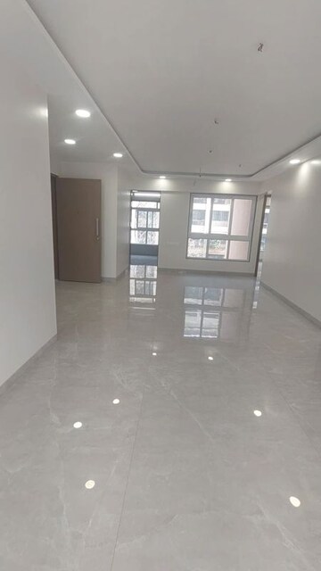 Room in 2 BHK Apartment at Marigold Miraaya, Mulund West – for Rent