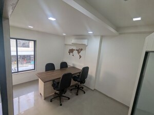  Office Space For Rent in Alkapuri
