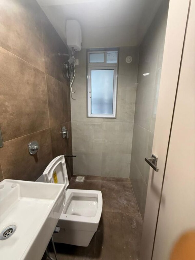 Bathroom, dotom-isle 3 Bedroom 938 Sq.Ft. Apartment In Malad West Mumbai 9792552