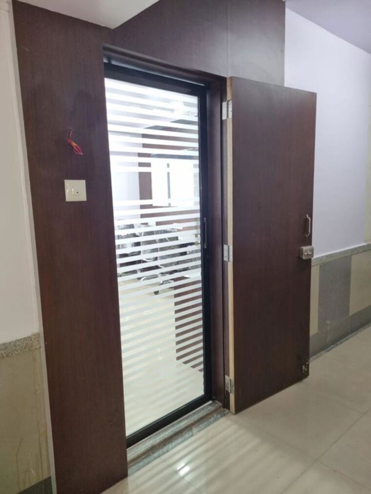 undefined, agarwal-b2b-center Commercial Office Space 300 Sq.Ft. In Malad West Mumbai 9792595