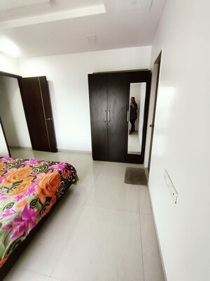 Bedroom in 2 BHK Apartment at Rosa Bella, Ghodbunder Road – for Rent