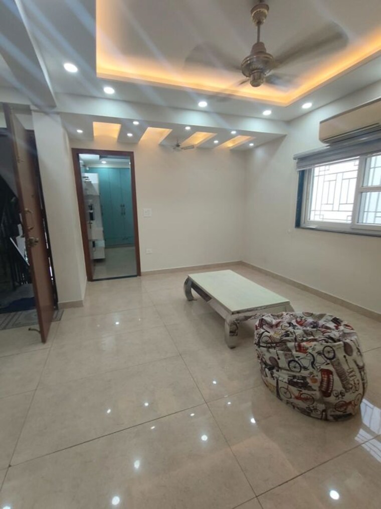 Living Room, saket 3 Bedroom 1500 Sq.Ft. Builder Floor In Saket Delhi 9792632
