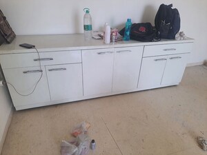 Bathroom in 3 BHK Apartment at DLF The Skycourt, Sector 86 – for Rent