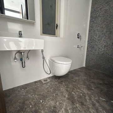 Bathroom in 4 BHK Apartment at Lodha Trump Tower, Kamala Mill – for Rent