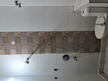 Bathroom in 3 BHK Builder Floor at Vipul World Floors, Sector 48 – for Rent