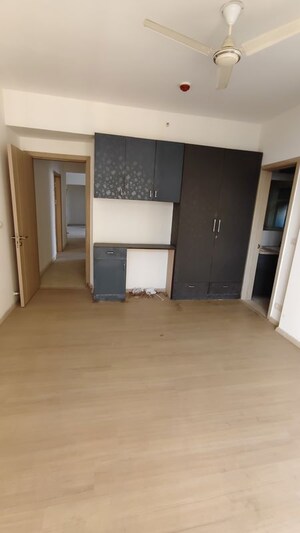 Room in 4 BHK Apartment at DLF New Town Heights I, Sector 90 – for Sale