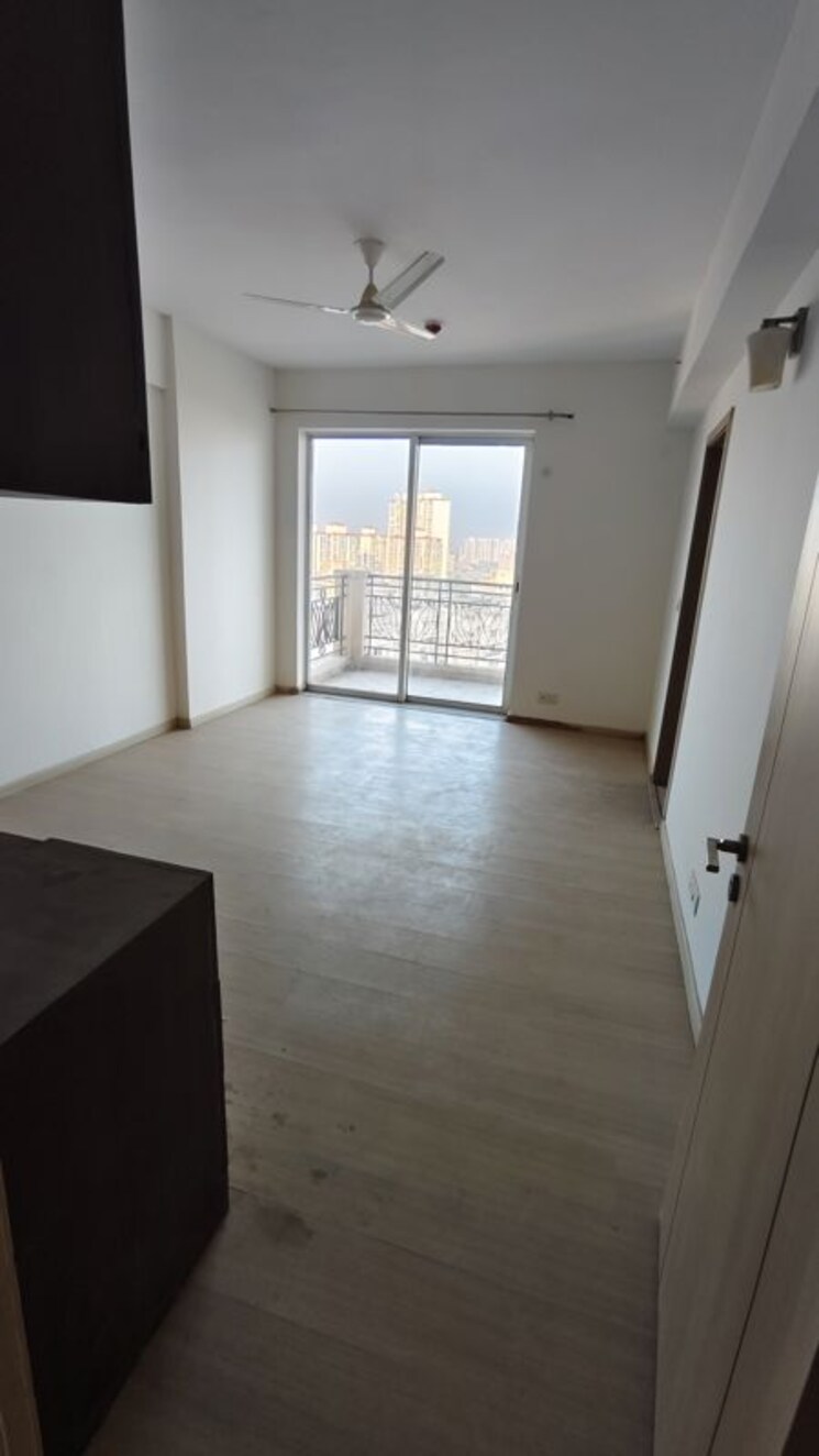 Room, dlf-new-town-heights-i 4 Bedroom 2727 Sq.Ft. Apartment In Sector 90 Gurgaon 9792735