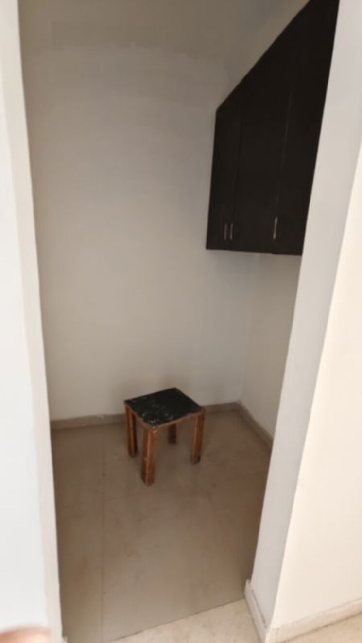 Room, dlf-new-town-heights-i 4 Bedroom 2727 Sq.Ft. Apartment In Sector 90 Gurgaon 9792735