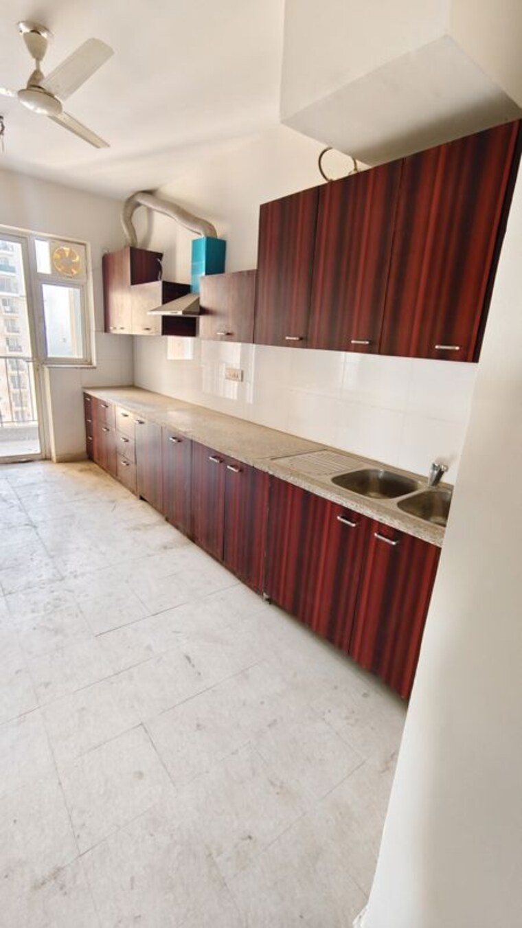 Kitchen, dlf-new-town-heights-i 4 Bedroom 2727 Sq.Ft. Apartment In Sector 90 Gurgaon 9792735