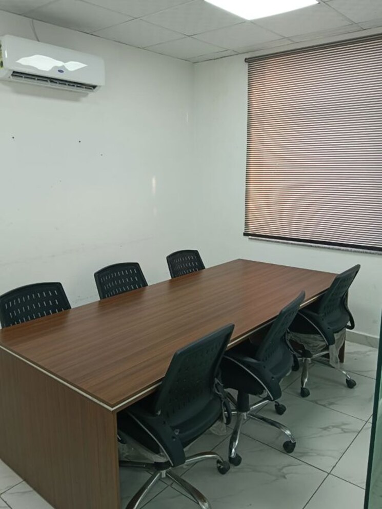 Team Area, sector 63 Commercial Office Space 1200 Sq.Ft. In Sector 63 Noida 9792740